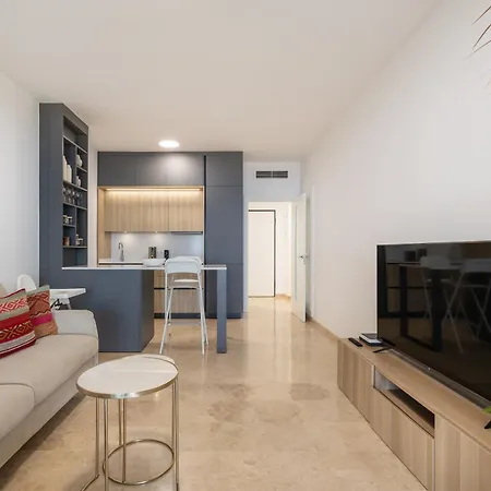 Little - Private Pool Apartament *