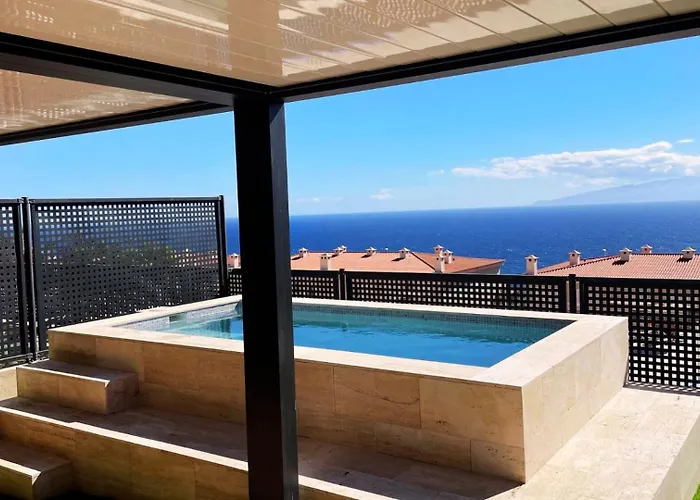 Little - Private Pool Apartman