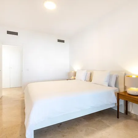 Little - Private Pool Appartement